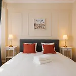 Stunning 2br Old View *