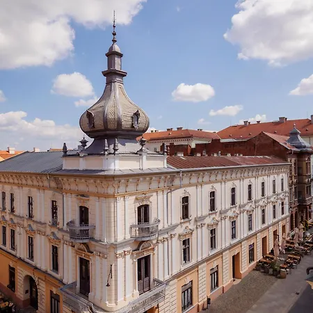 Stunning 2br Old View Apartman *