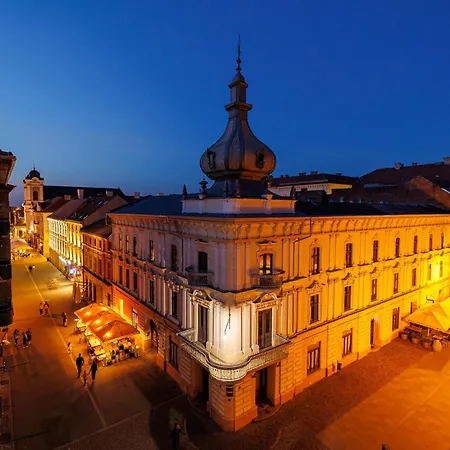 Stunning 2br Old View Apartman Temesvár