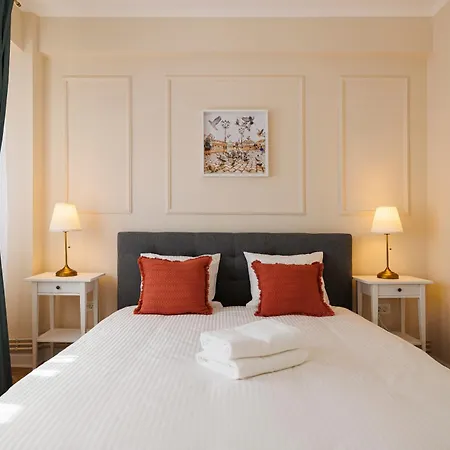 Stunning 2br Old View *