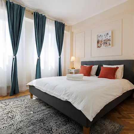 Διαμέρισμα Stunning 2br Old View