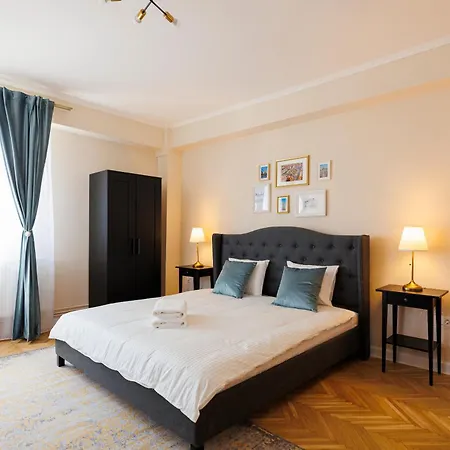 Stunning 2br Old View *