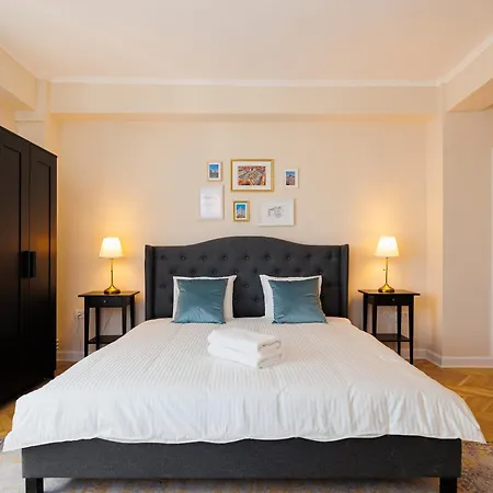 Stunning 2br Old View *