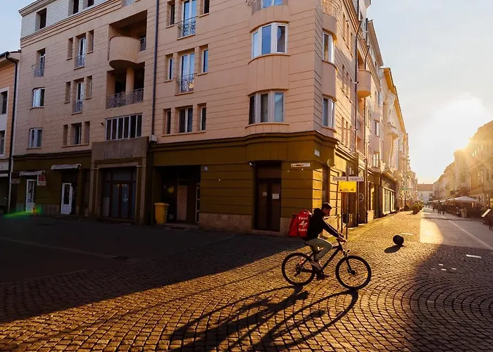 Stunning 2br Old View Apartament