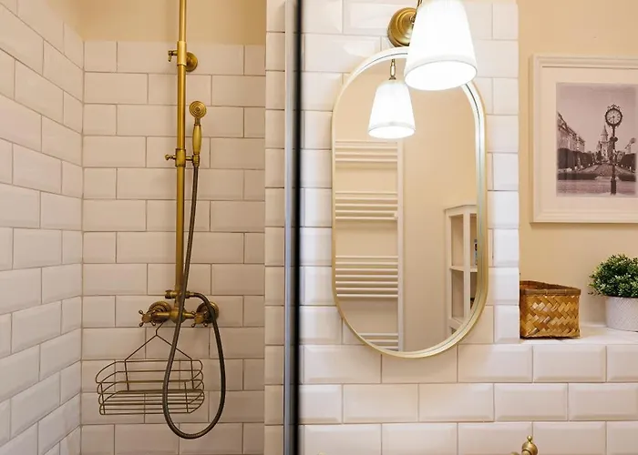 Apartament Stunning 2br Old View