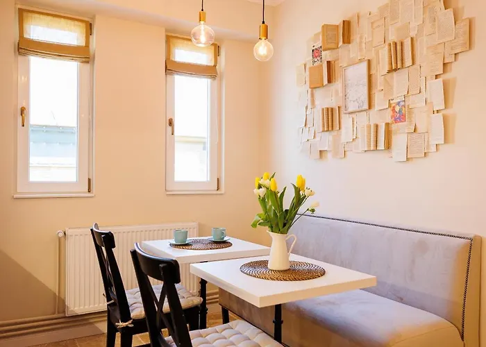 Stunning 2br Old View *