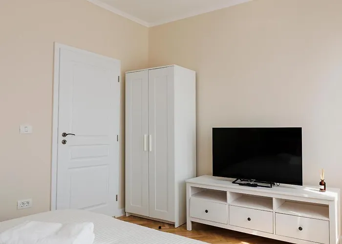 Stunning 2br Old View *