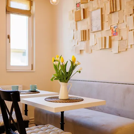 Stunning 2br Old View Apartment *