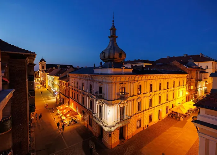 Stunning 2br Old View Lägenhet Timişoara